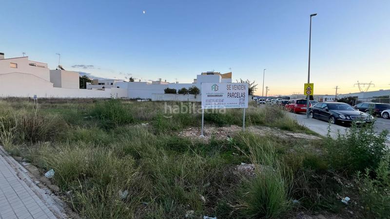 Foto cd274cc4-137d-498f-a5ab-8f1410ee078a. Terrain résidentiel dans Alberic