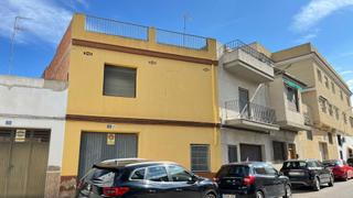Casa  Virgen de los desamparados. Venta de casa en alberic con cochera y terraza para reformar