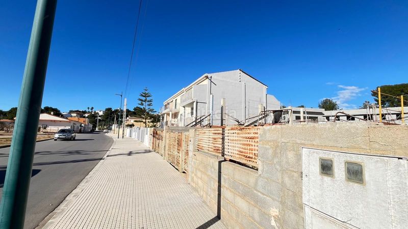 Foto 5fc39f88-43c6-45e9-97d0-34fe87f03770. Casa adossada a Catadau
