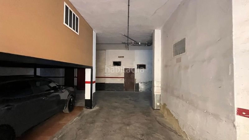 Foto 64dba4e8-b606-49fa-98a3-1724f6dcb34b. Aparcament cotxe a Antella