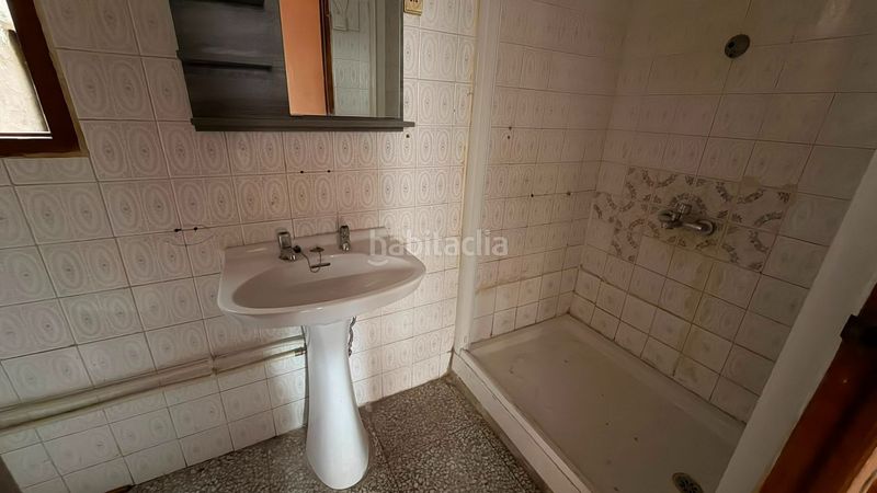 Foto adf2695a-06fc-4adb-b179-b4a5b976e30a. Edificio in Anna