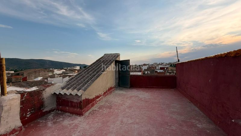 Foto b6128b28-0ee4-4e09-9103-cc1b144b939c. Edificio in Anna
