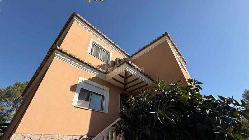 Foto 474b9719-83c2-419f-80dd-9b47bfa3b7a4. Chalet avec chauffage piscine dans Alberic
