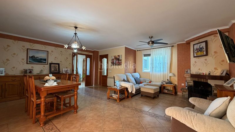 Foto dee18bf1-5aca-4d81-812a-441a041d7492. Chalet avec chauffage piscine dans Alberic