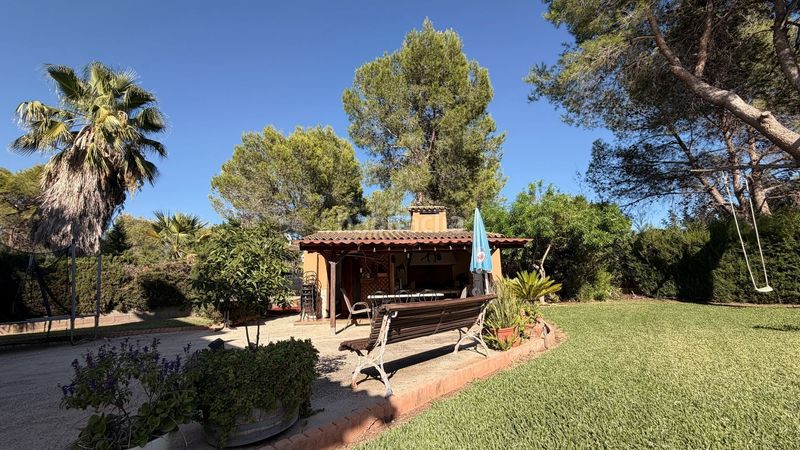 Foto ef315539-b3a1-4768-8fe5-7774bfbeb625. Chalet avec chauffage piscine dans Alberic