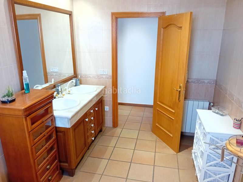 Foto 01748da3-461a-439b-86f3-a043711a037a. Xalet amb xemeneia calefacció aparcament piscina a Sant Gregori