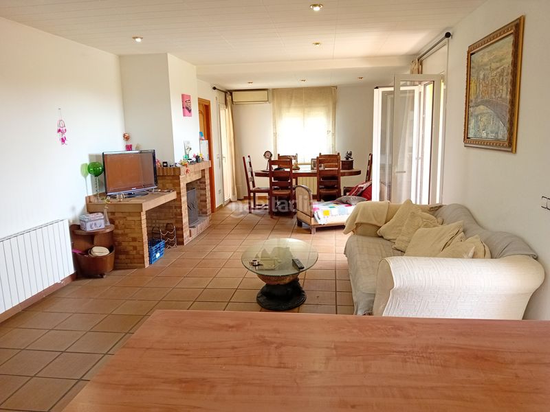 Foto 66e99cd2-e48b-4b30-9ad6-a254668ec610. Xalet amb xemeneia calefacció aparcament piscina a Sant Gregori