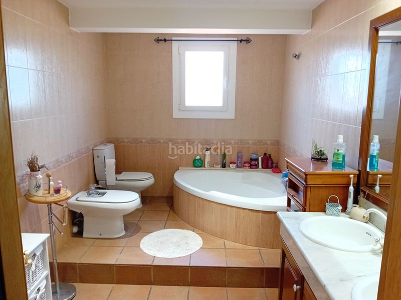 Foto 9c9aa0f4-04ca-4d96-9a4b-749154576027. Xalet amb xemeneia calefacció aparcament piscina a Sant Gregori