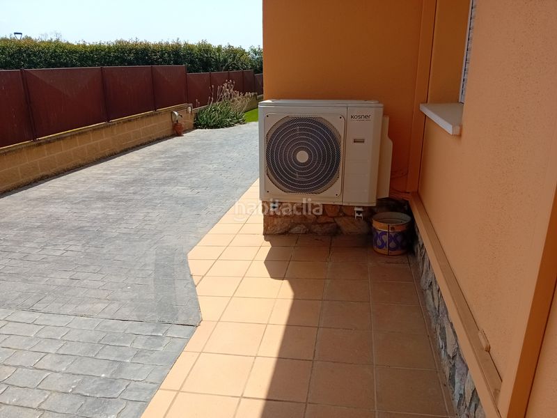 Foto f218531e-ddd6-4f3f-a995-d3d8c8a73464. Xalet amb xemeneia calefacció aparcament piscina a Sant Gregori