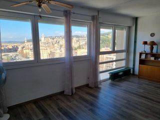 Studio  Passeig general mendoza 7. Conjunt de pis i estudi  178m2  amb vistes espectaculars girona