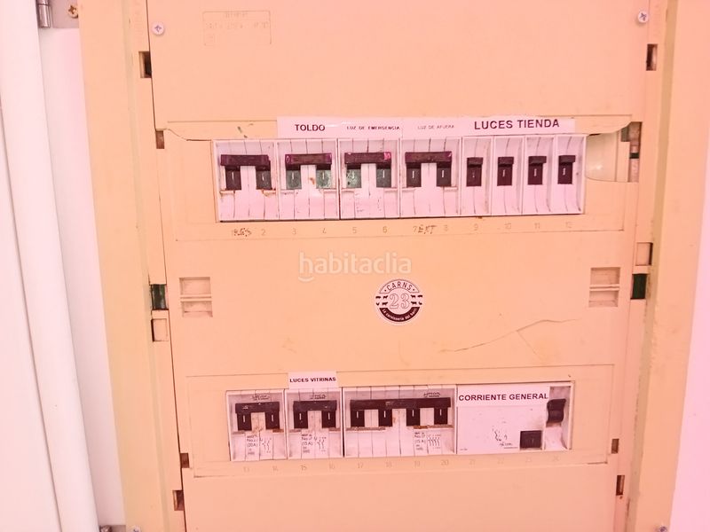 Foto e25b1bbe-a1f7-466f-a9d3-ce8ae7abae44. Local comercial amb calefacció a Eixample Sud-Migdia Girona