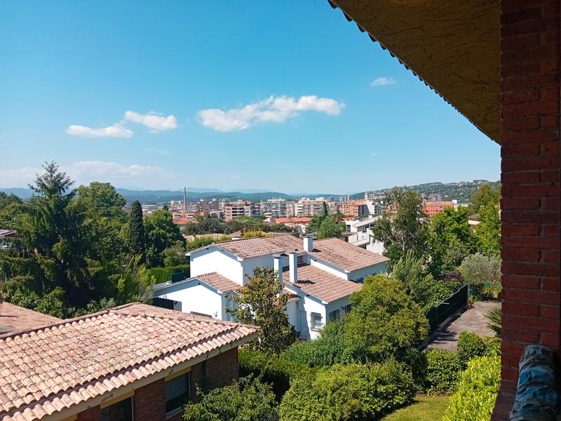 Foto 055cb22f-4861-4637-b500-364f026b6b1d. Xalet amb xemeneia calefacció aparcament a Palau Girona