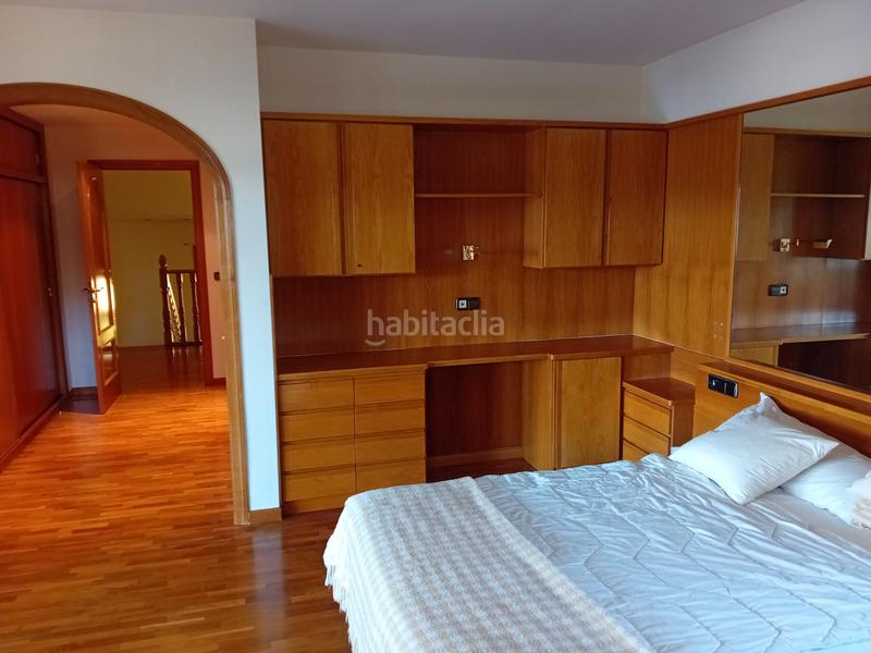 Foto 0e6da447-0174-4772-9211-02ae5fa81c1b. Xalet amb xemeneia calefacció aparcament a Palau Girona