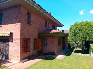 Xalet  Carrer mas abella. Molt bona casa aïllada de 505m2  al barri de palau