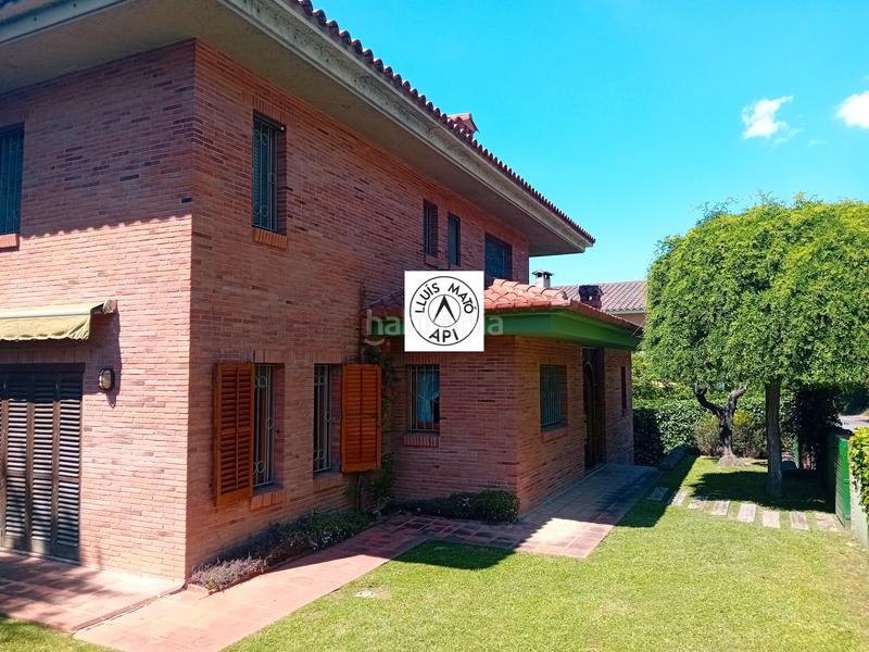 Foto 6134c1cc-9a6a-436f-aee2-b4aa991087e7. Xalet amb xemeneia calefacció aparcament a Palau Girona