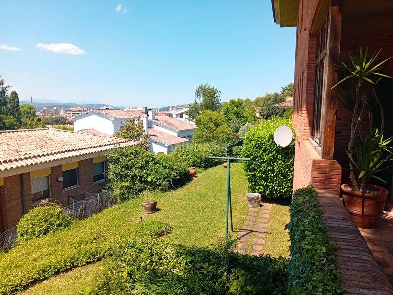 Foto 8c1f2007-2b65-4a1a-8134-b907ee6c1c66. Xalet amb xemeneia calefacció aparcament a Palau Girona