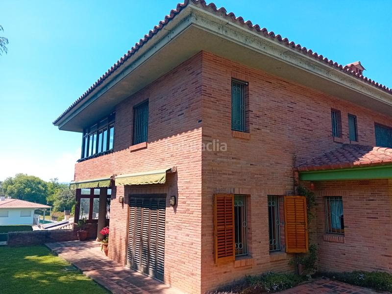 Foto 8fb5e353-09ea-4c3d-8ef6-5e19c7c47c7e. Xalet amb xemeneia calefacció aparcament a Palau Girona