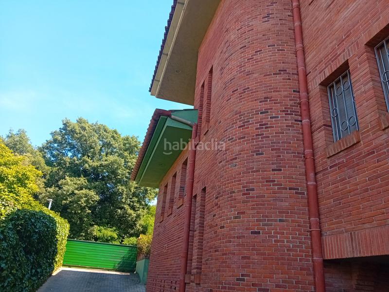 Foto 9d9493d9-d7d6-4d1a-8683-172a6ca42e32. Xalet amb xemeneia calefacció aparcament a Palau Girona