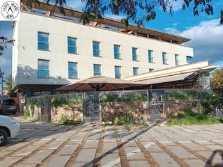 Edificio en Avinguda de frança 13. Hotel 4 * en venta en área urbana girona capital