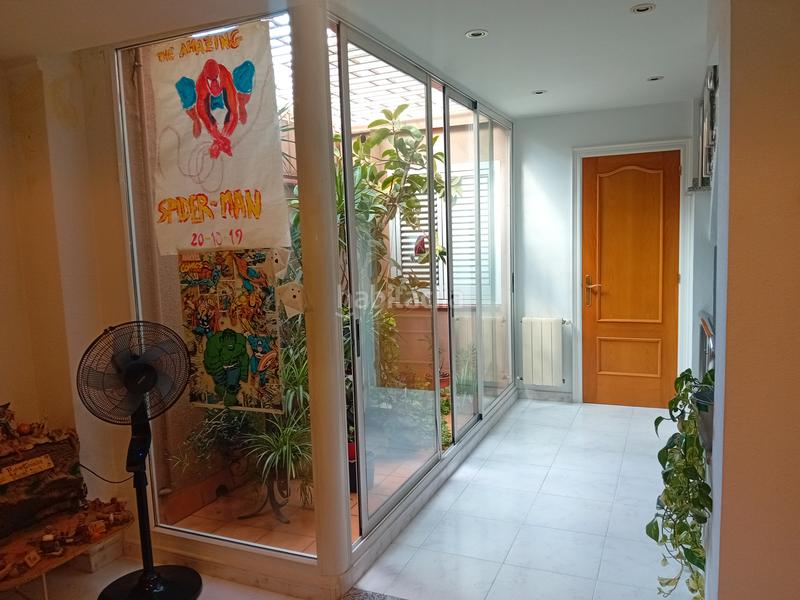 Foto c270aeda-3869-47d0-90e1-0b6f7b05fcd7. Reihenhaus in passeig dels països catalans 112 in Salt