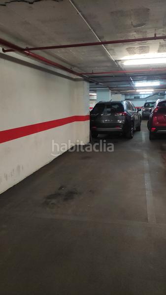 Foto d5e523e8-7ced-4c01-8977-5a88327a6f88. Parking coche plaza de aparcamiento en Sant Antoni Barcelona