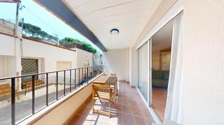 Apartamento  Carrer de la perica. 2 habitaciones dobles, 2 baños