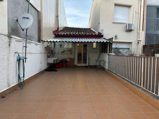 Casa en Centre. Sabadell,centro se vende casa tipo inglesa
