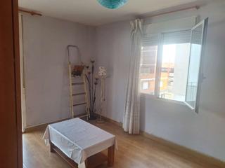 Pis a Trobajo del camino. Zona paraíso cantinas,se vende piso de 3 habitaciones