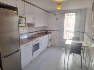 Alquiler Piso en San Andrés del Rabanedo Pueblo. Area 17, se alquila piso muy soleado con 3 habitaciones