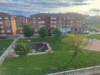 Miete Etagenwohnung in Villaquilambre. Villaobispo , se alquila piso de 3 habitaciones al lado del parq
