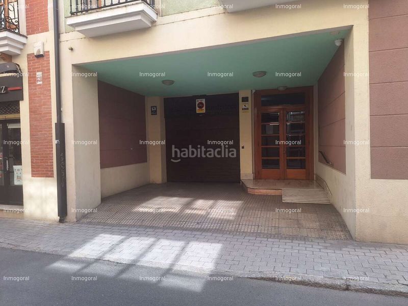 Foto ca8322d2-f9b1-48a6-8756-d11c97a3f002. Aparcament cotxe a Astorga