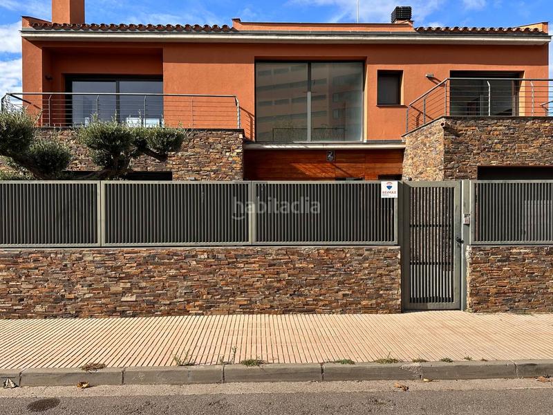 Foto 869caeba-c87c-4d2e-a292-864d4f39066f. Casa magnífica casa junto al canal con 20 metros de amarre en Roses