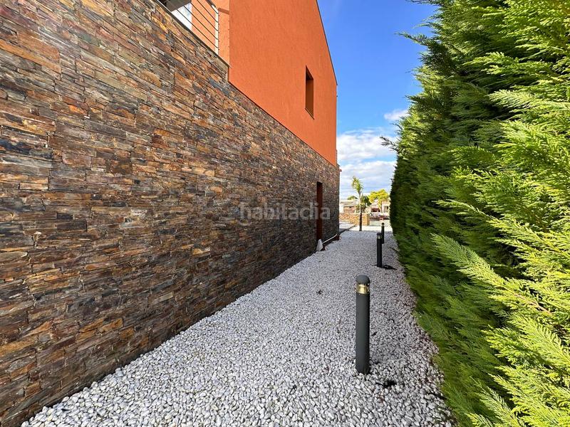 Foto bd50530e-0fda-498e-b84f-b45b9771145d. Casa magnífica casa junto al canal con 20 metros de amarre en Roses