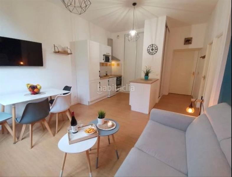 Foto 4d00ce64-50f7-4847-bdf0-f9e35d19170d. Piso se vende piso via laietana en Gòtic Barcelona