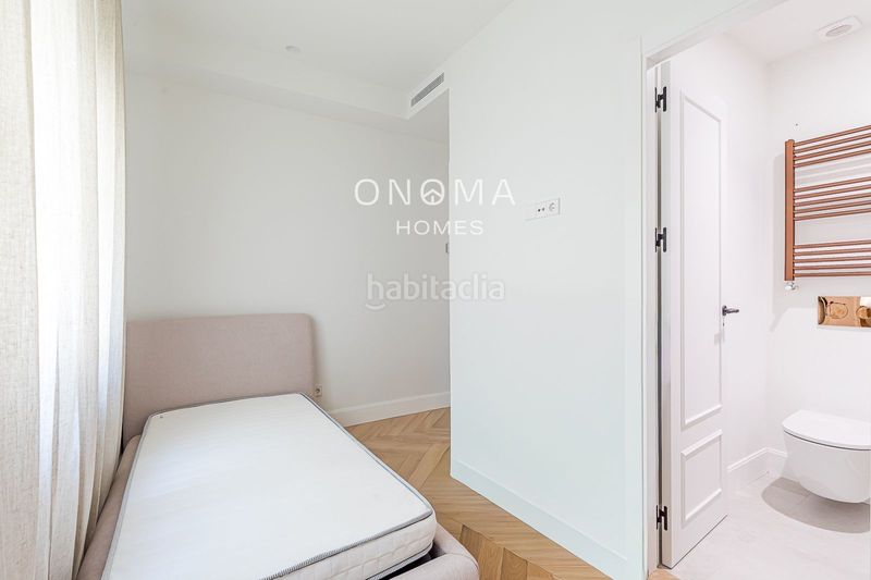 Foto 2fcbf843-ba05-459a-b6ef-8c4cf65a8871. Pis a Recoletos Madrid