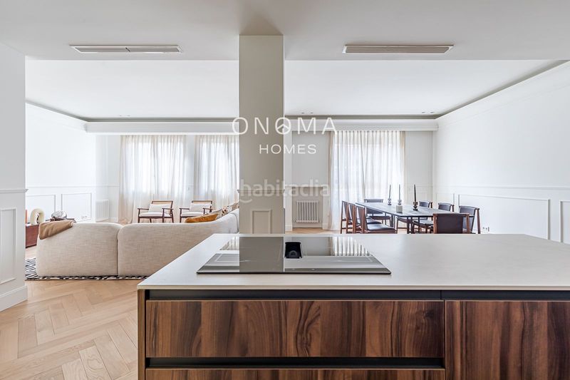 Foto 75c1a33c-c73a-4a6c-9c4e-40af1142215c. Pis a Recoletos Madrid