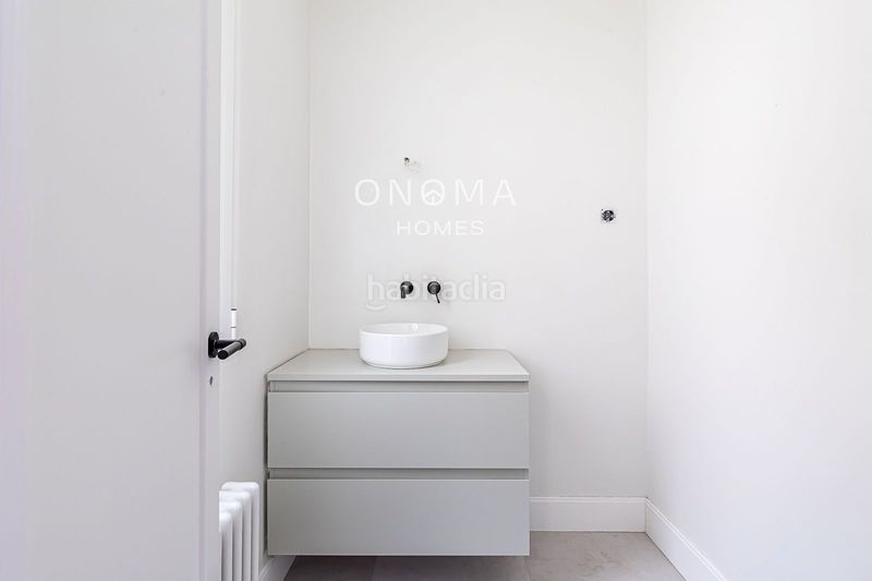 Foto bd682898-2e21-4cf3-bb0b-6c2aa8c591af. Pis a Recoletos Madrid