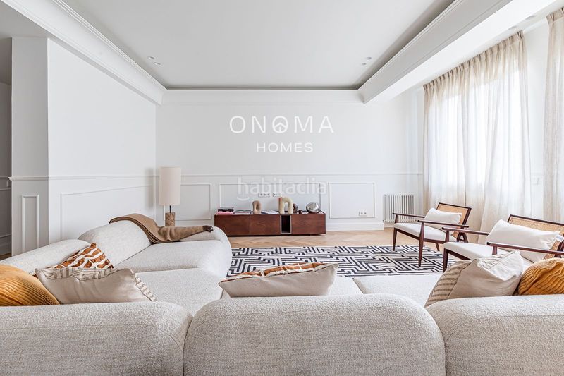 Foto ebf6c2e7-d196-4e1d-891a-184c435828e2. Pis a Recoletos Madrid