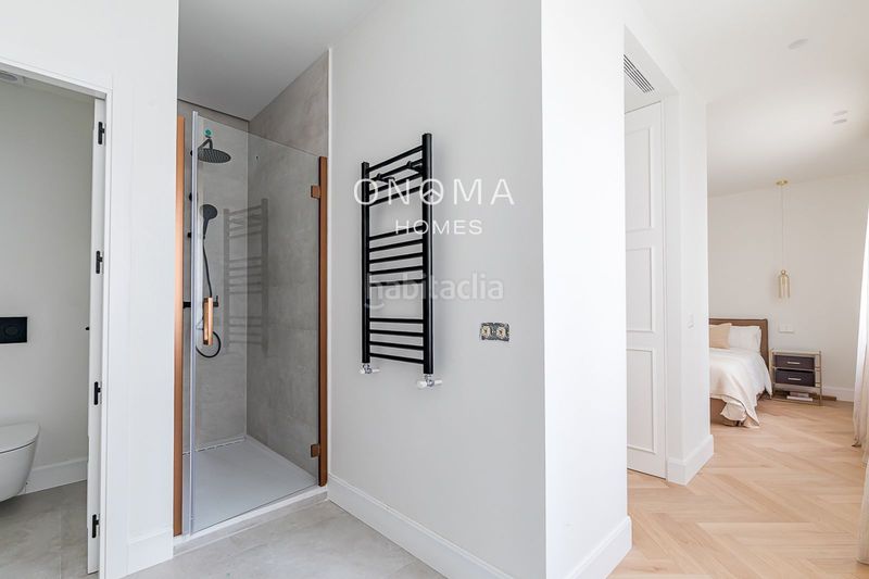 Foto f6da5539-efce-42e1-9d7b-b65260b9346f. Pis a Recoletos Madrid