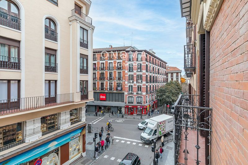 Foto b58e68e6-b72f-4195-99b5-e9cd7ffe1768. Pis amb calefacció a Embajadores-Lavapiés Madrid