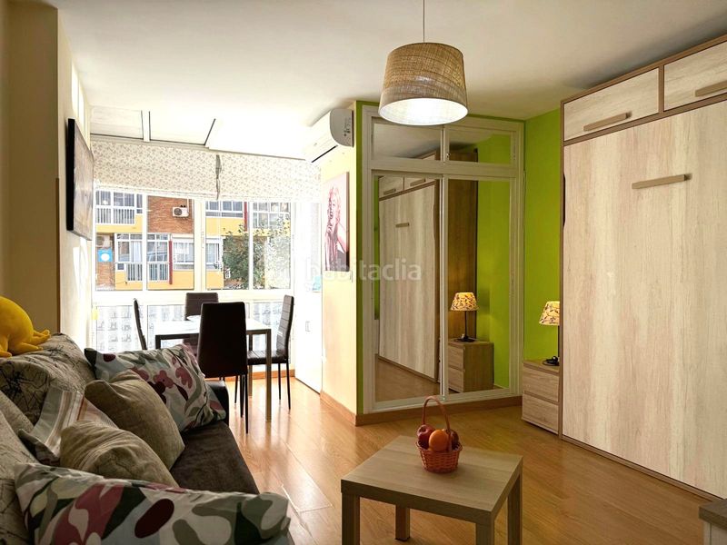 Foto 62179543-40e4-4a49-a4d3-774391436f57. Estudi a avenida gamonal 7 a Parque de la Paloma Benalmádena