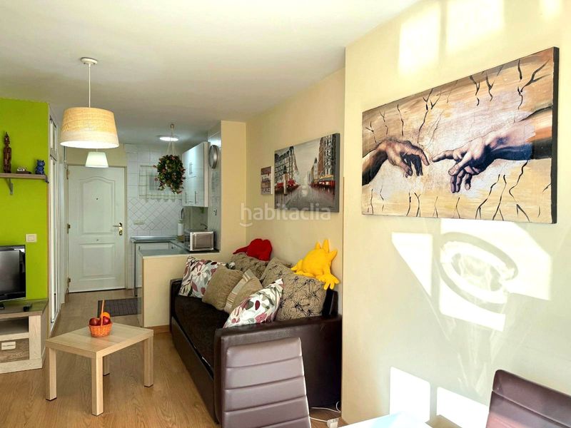 Foto 8b5eb558-d1de-462b-b830-f0df5c8fc701. Estudi a avenida gamonal 7 a Parque de la Paloma Benalmádena