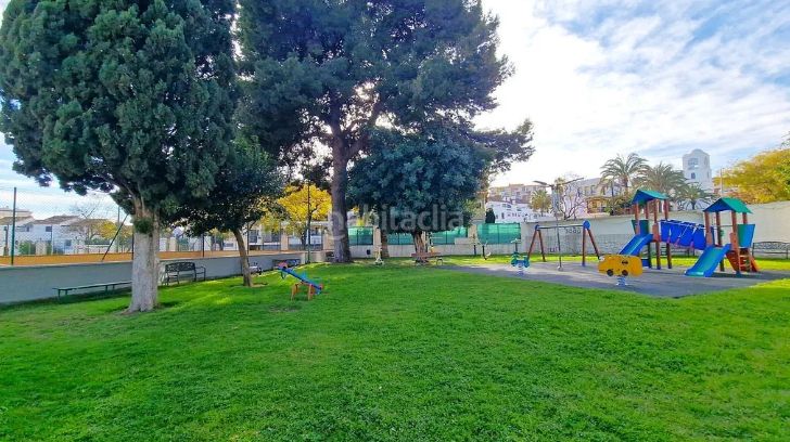 Foto f21f5355-4789-408c-9e31-6481a9d0ccde. Pis a avenida de los álamos 7 a Parque de la Paloma Benalmádena