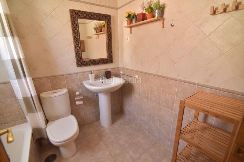 Foto a6f3a1e1-9c8c-4b20-973a-cfb270681031. Miete erdgeschoss in calle aligustres de baviera 14 in Caleta de Velez