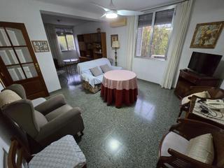 Appartement  Gran via parque 9. Oportunidad de inversión en córdoba piso para reformar en medina