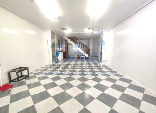 Local Comercial a Calle Covadonga 2
