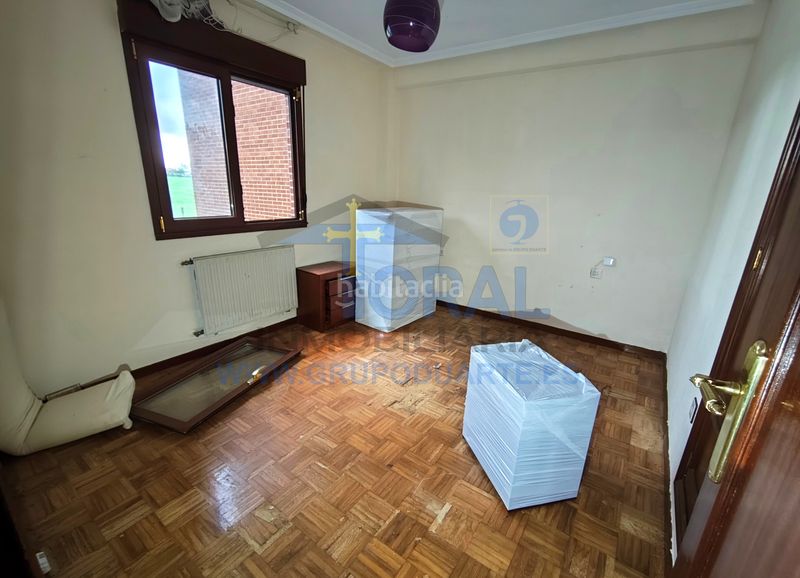 Foto 043c0dac-5c6f-42f3-83e9-a2818163c9fb. Piso en calle de ernesto winter 5 vende este piso en Vega, con muchas posibilidades. en Gijón