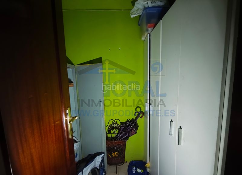 Foto c817f4a7-7ae6-4d56-8c43-ef1b42a244e4. Piso en calle de ernesto winter 5 vende este piso en Vega, con muchas posibilidades. en Gijón