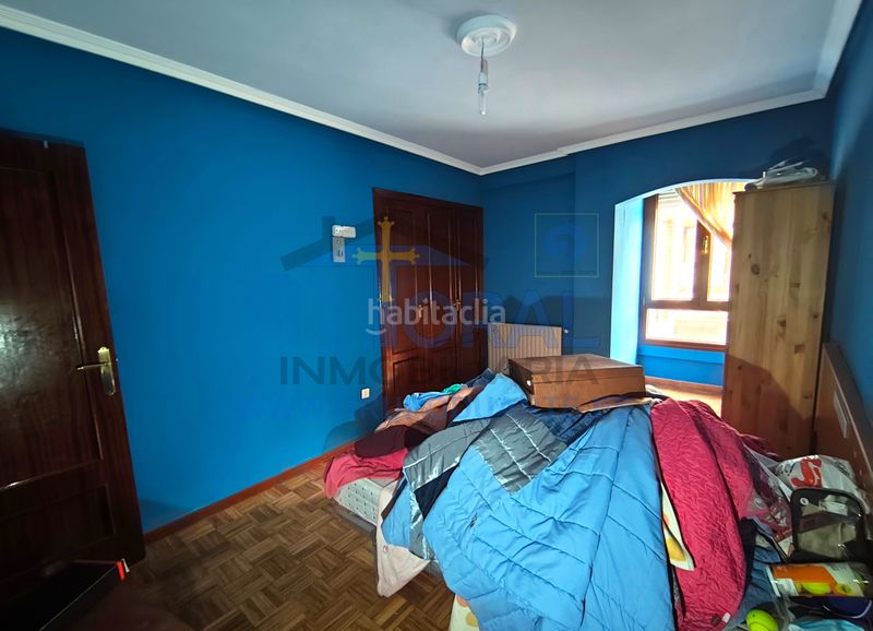 Foto ce605d14-7f2d-42a0-893a-3521e094c107. Piso en calle de ernesto winter 5 vende este piso en Vega, con muchas posibilidades. en Gijón