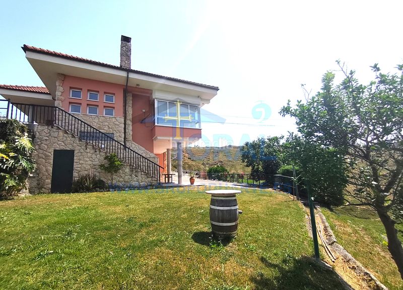 Foto 0ccb11d5-2062-405a-8172-b30a3dd58893. Casa a camino cotariella 8570 a Parroquias Norte Siero